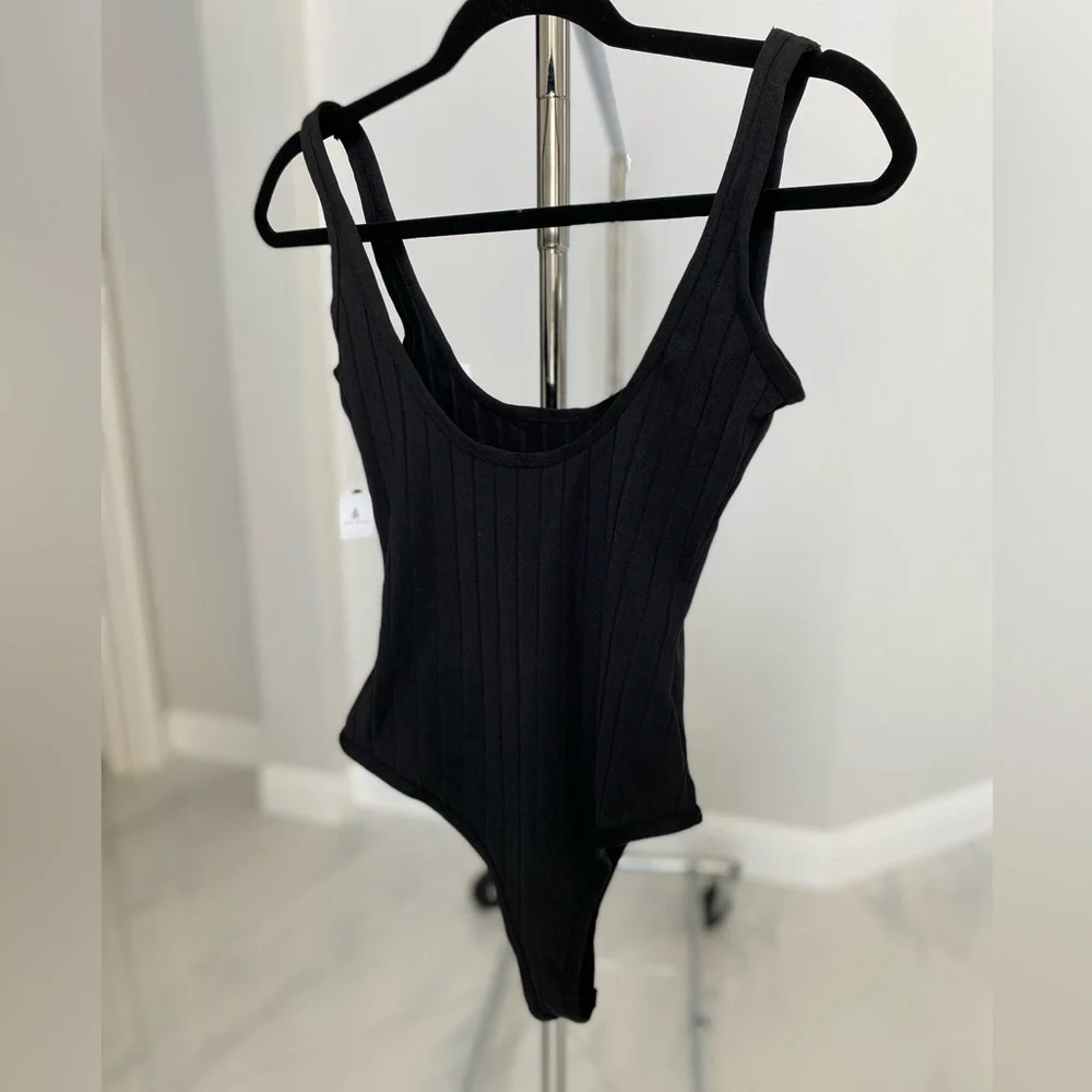 Black bodysuit ribbed small medium large NWT - Picture 3 of 16